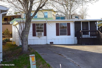 579 FLAMINGO CIRCLE