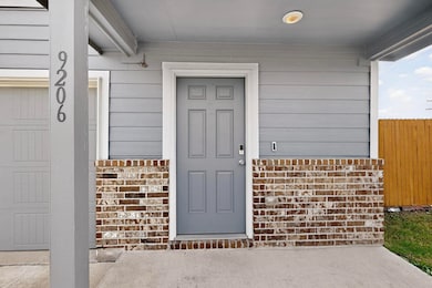 9206 Marilyn Place, Dallas, TX 75227 - photo 4