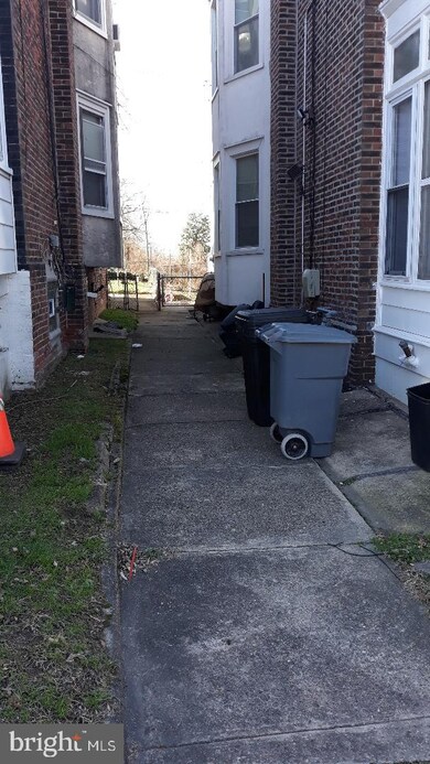 8 Cherry St, Darby, PA 19023 - photo 4