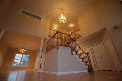 115 Kennewyck Cir, Slingerlands, NY 12159 - photo 5