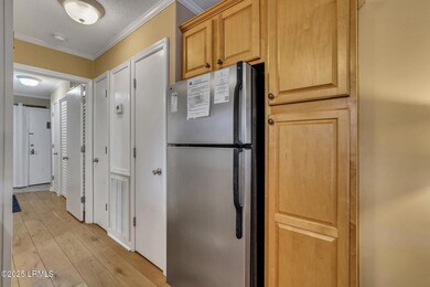 Kitchen refrigerator