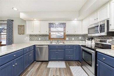 2018 Heather Rd, Anderson, IN 46012 - photo 7