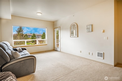 Lots of Wall Space for Art, Prints, etc