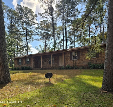 256 Pinehurst Cir, Hazlehurst, MS 39083 - photo 5