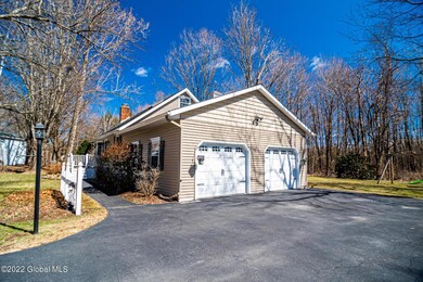 21 Apple St, Ballston Spa, NY 12020 - photo 3