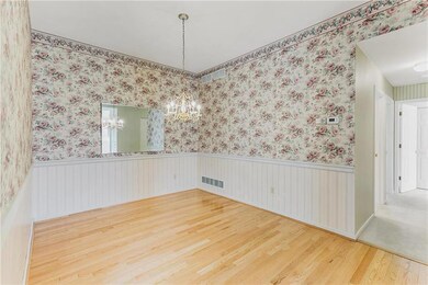 5796 Burning Tree Ln, Macungie, PA 18062 - photo 5