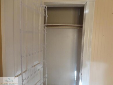 400 W Lapeer St, Lansing, MI 48933 - photo 5