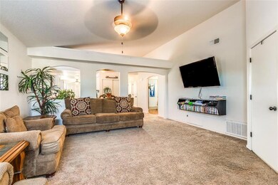 11572 Flor Liatris Dr, Socorro, TX 79927 - photo 2