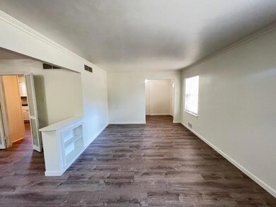 6461 Danbury Ln, Dallas, TX 75214 - photo 6