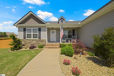 327 Terra Plains Dr, Greer, SC 29651 - photo 5