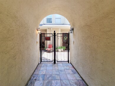 1908 Elmen St, Houston, TX 77019 - photo 2