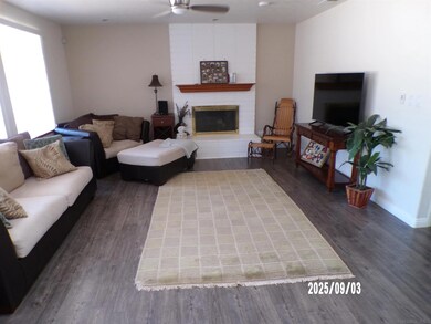 13648 Putney Rd, Poway, CA 92064 - photo 2