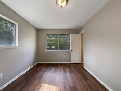 24 Coffee Tavern Rd, Bedford, TX 76022 - photo 5