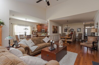 2422 West Oak Bridge Way NE-large-008-17