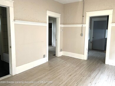312 Isbell St, Lansing, MI 48910 - photo 6