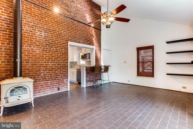 2822 Fort Dr, Alexandria, VA 22303 - photo 5