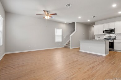 3928 Abbott Pass unit 101, Saint Hedwig, TX 78152 - photo 4