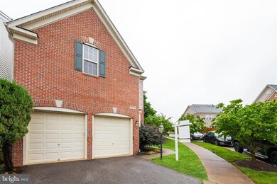 9063 Galvin Ln, Lorton, VA 22079 - photo 2