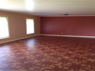 2428 Mccray Rd, Burlington, NC 27217 - photo 7