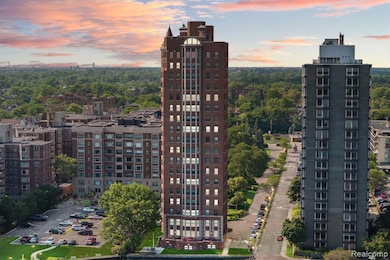 8162 E Jefferson Ave unit 7B, Detroit, MI 48214 - photo 3