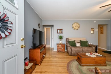 35 Brown Dr, Trenton, NJ 08690 - photo 3