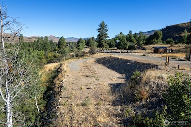 Flexible options for a home, cabin, or retreat.