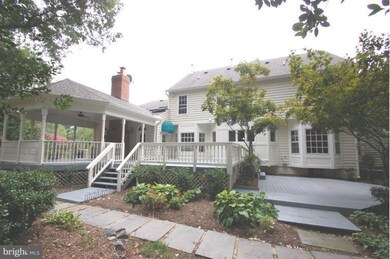 12860 Parapet Way, Herndon, VA 20171 - photo 2