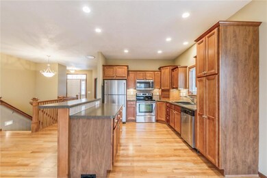 1506 Kodiak Dr NW, Cedar Rapids, IA 52405 - photo 7