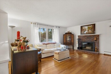 5 Finch Ct, Litchfield, NH 03052 - photo 5