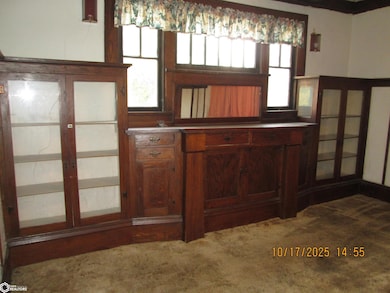 Dining room built ins