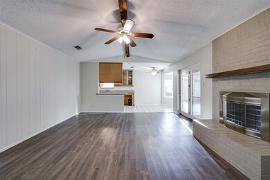 3504 Madrid Dr, Fort Worth, TX 76133 - photo 7