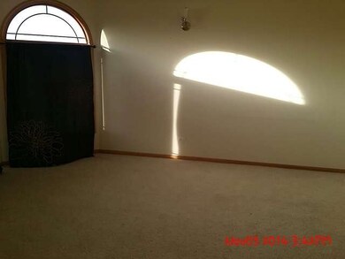 18761 Castle Dargan Dr, Country Club Hills, IL 60478 - photo 6