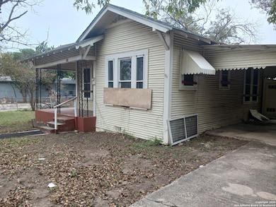 702 W Malone Ave, San Antonio, TX 78225 - photo 2