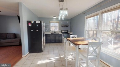 933 Swan Ln, Ruther Glen, VA 22546 - photo 5