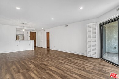 8600 Tuscany Ave unit 304, Playa Del Rey, CA 90293 - photo 6