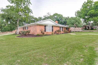 2900 Mimosa Dr, Sherman, TX 75092 - photo 2