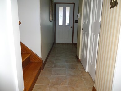 5705 Loganwood Rd, Columbus, OH 43229 - photo 3