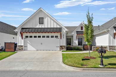 7810 S Sycamore Place, Broken Arrow, OK 74011 - photo 2