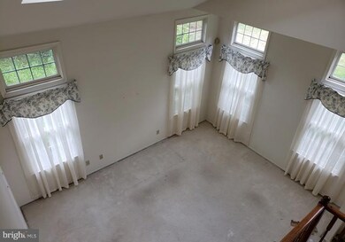 213 Bromley Place, Trenton, NJ 08691 - photo 2