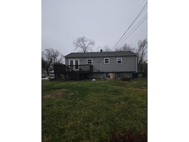 1017 E Sherman St, Marion, IN 46952 - photo 2