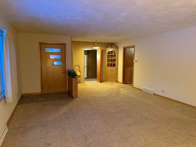 13 S Stanton St, Shannon, IL 61078 - photo 5