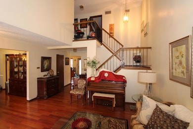 611 Banningway Dr, Columbus, OH 43213 - photo 4