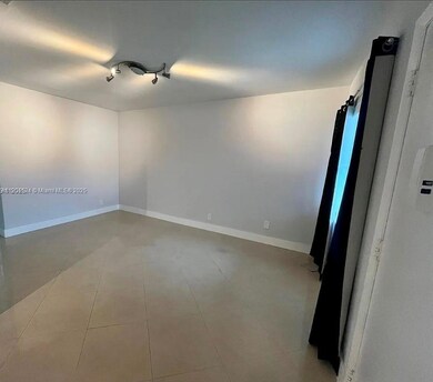 1824 Monroe St unit 8, Hollywood, FL 33020 - photo 3