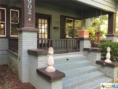 902 W Hopkins St, San Marcos, TX 78666 - photo 3