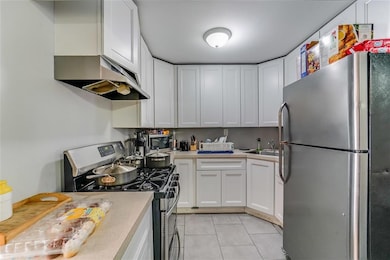 2307 Summit Ave, Union City, NJ 07087 - photo 3