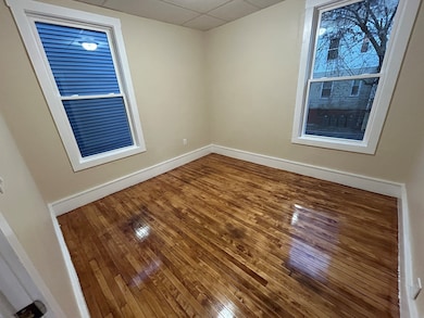 40 Grand St unit 2, Worcester, MA 01610 - photo 4