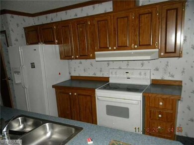 123 Clove Ln, Statesville, NC 28677 - photo 3