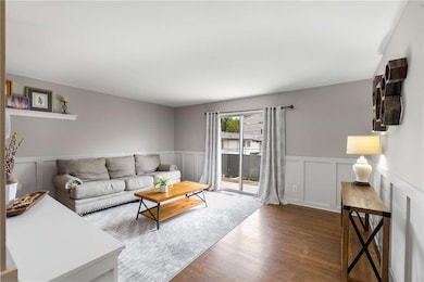 Light and Bright Family Room
