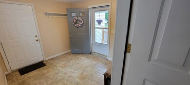 3 Chasebrook Cir, Litchfield, NH 03052 - photo 7