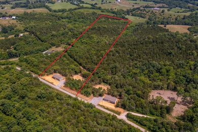 306 Parsons Ln, Harrodsburg, KY 40330 - photo 2